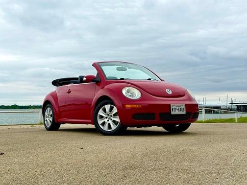 Red 2009 Volkswagen New Beetle S