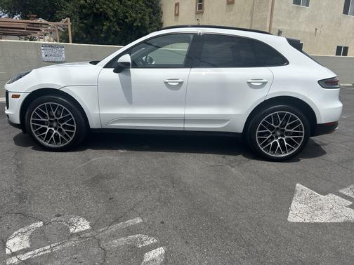 2020 Porsche Macan Base
