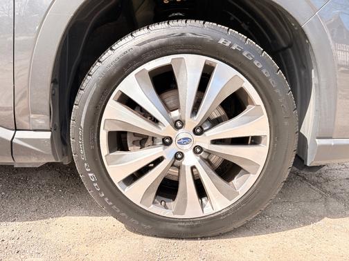 Gray 2019 Subaru Ascent Premium 7-Passenger