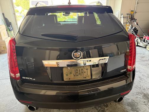 Black 2014 Cadillac SRX Performance Collection