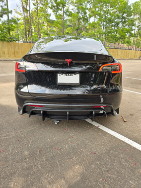 Black 2023 Tesla Model Y Performance