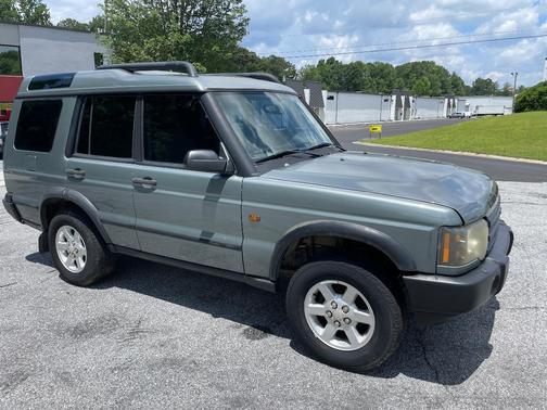 Green 2004 Land Rover Discovery SE