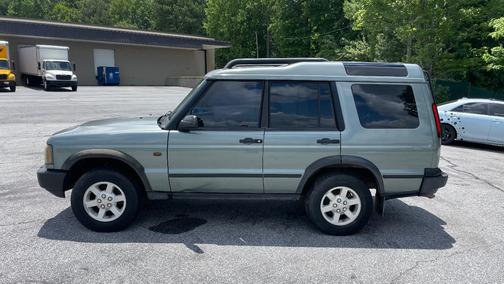 Green 2004 Land Rover Discovery SE