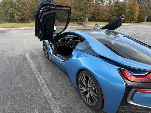 2016 BMW i8 Base