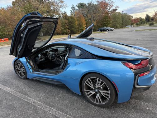 2016 BMW i8 Base