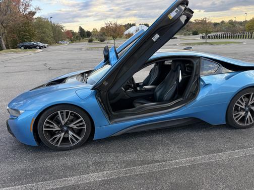2016 BMW i8 Base