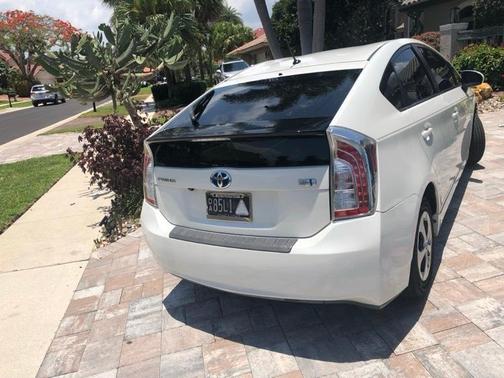 2014 Toyota Prius Two