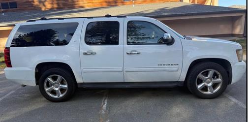 White 2011 Chevrolet Suburban 1500 LT