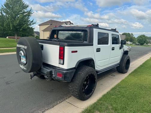 White 2006 Hummer H2 SUT