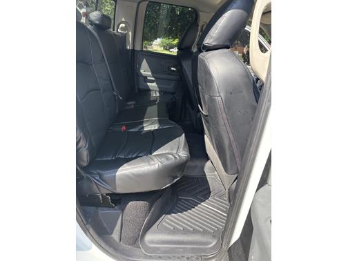 2015 RAM 1500 SLT