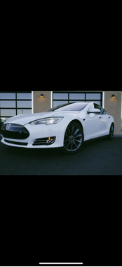 2015 Tesla Model S 85D