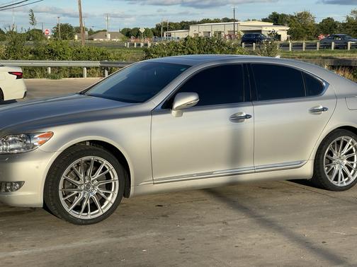 2010 Lexus LS 460 Base