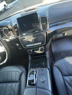 White 2019 Mercedes-Benz GLE 400 4MATIC