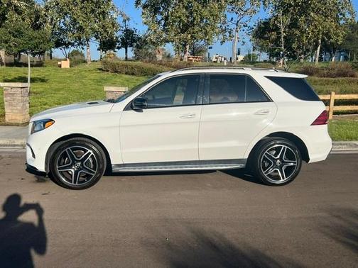 White 2019 Mercedes-Benz GLE 400 4MATIC
