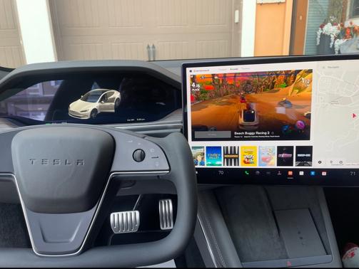 2022 Tesla Model S Long Range