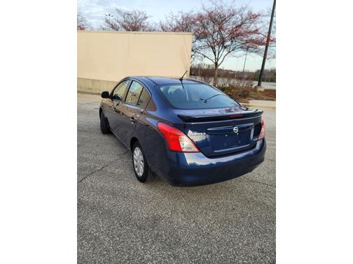2014 Nissan Versa 1.6 S+