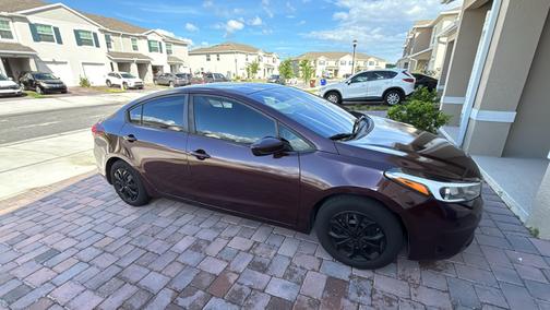 Red 2018 Kia Forte LX