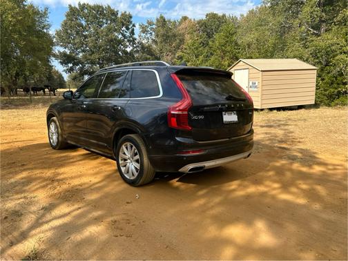 Blue 2016 Volvo XC90 T6 Momentum