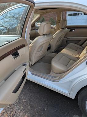 2010 Mercedes-Benz S-Class S 550