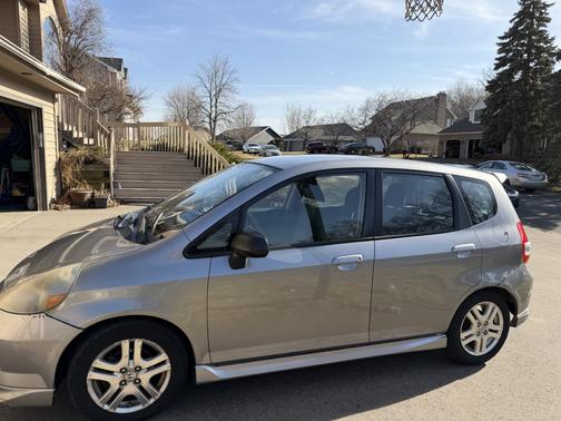 Gray 2008 Honda Fit Sport