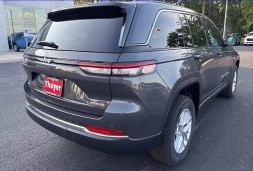 2024 Jeep Grand Cherokee Laredo X