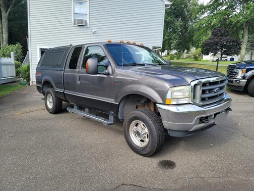 Photo 1 of 11 of 2004 Ford F-250 Lariat SuperCab Super Duty