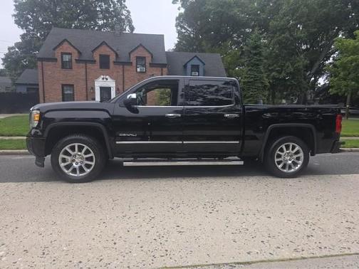 Black 2015 GMC Sierra 1500 Denali