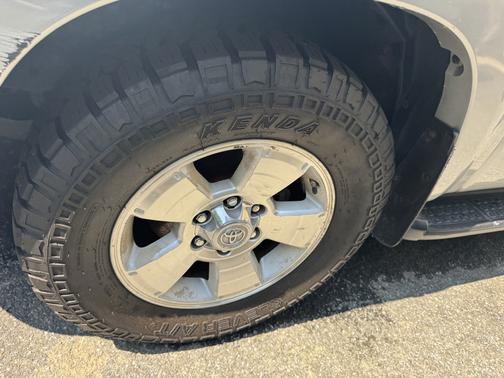 Silver 2007 Toyota 4Runner SR5