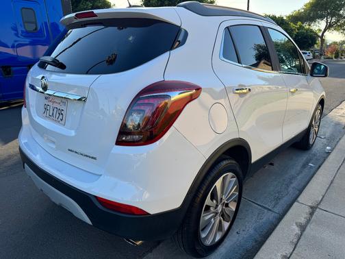 White 2020 Buick Encore Preferred