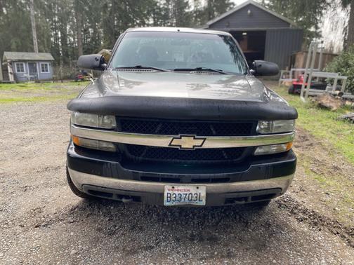Gray 2002 Chevrolet Silverado 2500 LS H/D Extended Cab