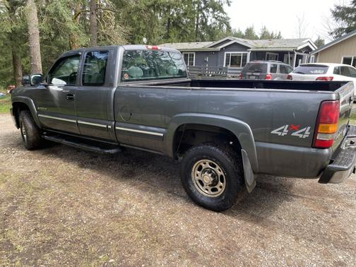 Gray 2002 Chevrolet Silverado 2500 LS H/D Extended Cab