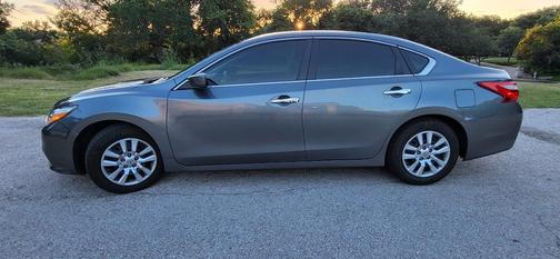 Gray 2016 Nissan Altima 2.5 S