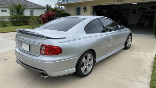 2005 Pontiac GTO Base