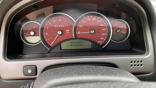 2005 Pontiac GTO Base
