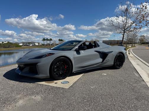 Gray 2024 Chevrolet Corvette Z06 w/2LZ