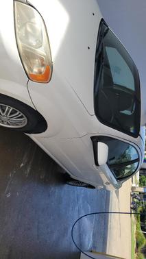 White 2010 Chevrolet Aveo LT