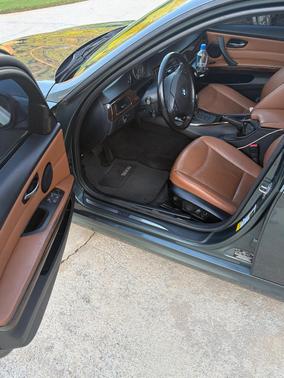 Green 2011 BMW 328 i xDrive