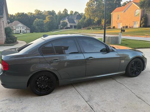 Green 2011 BMW 328 i xDrive