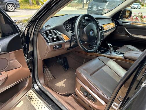 2010 BMW X5 xDrive30i
