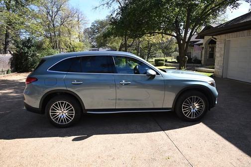 2025 Mercedes-Benz GLC 300 4MATIC