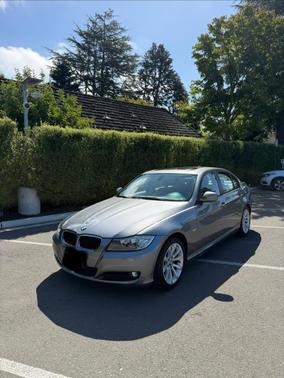 Gray 2011 BMW 328 i