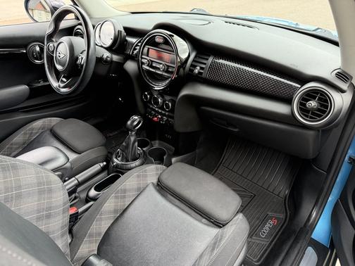 Blue 2015 MINI Hardtop Cooper S