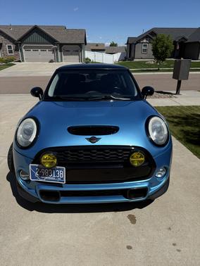 Blue 2015 MINI Hardtop Cooper S
