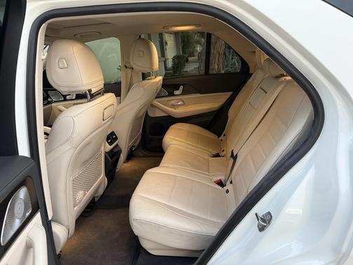 White 2020 Mercedes-Benz GLE 350 Base