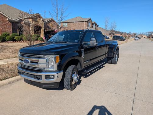 2017 Ford F-350 Lariat