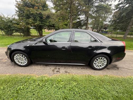 Black 2011 Cadillac CTS Luxury