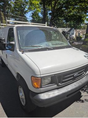 White 2007 Ford E250 Base
