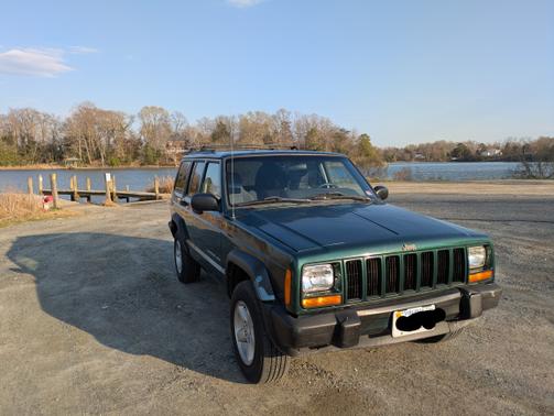2000 Jeep Cherokee Sport 4WD