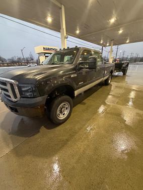 2005 Ford F-350 XL Crew Cab Super Duty