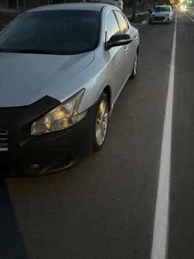 2010 Nissan Maxima SV
